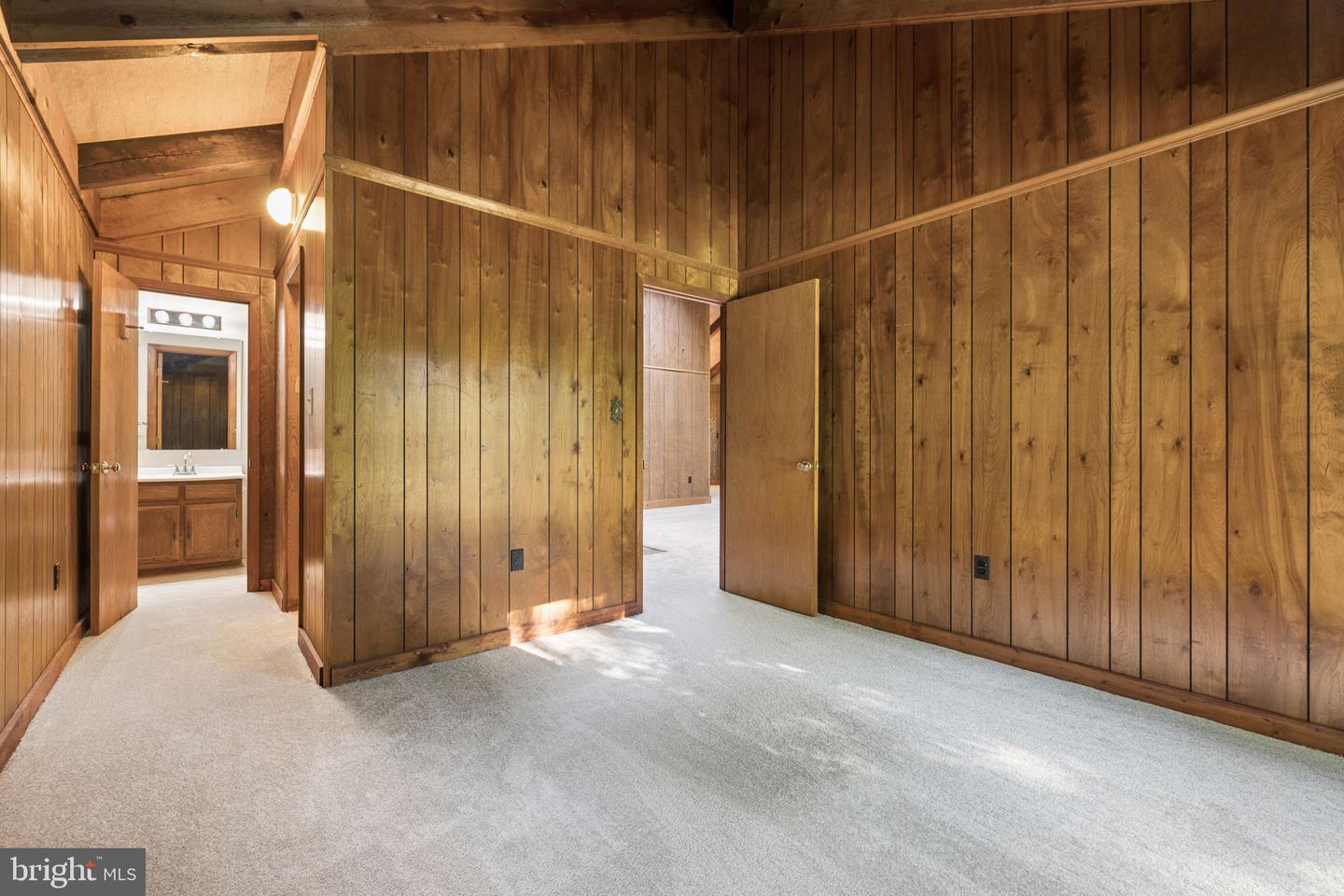 8297 Squires Ln Property Photo 15