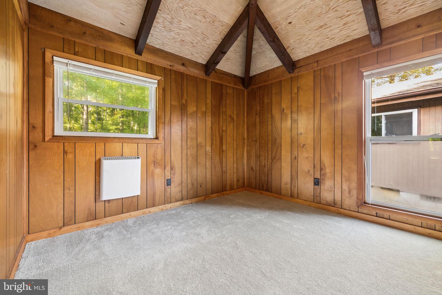 8297 Squires Ln Property Photo 17