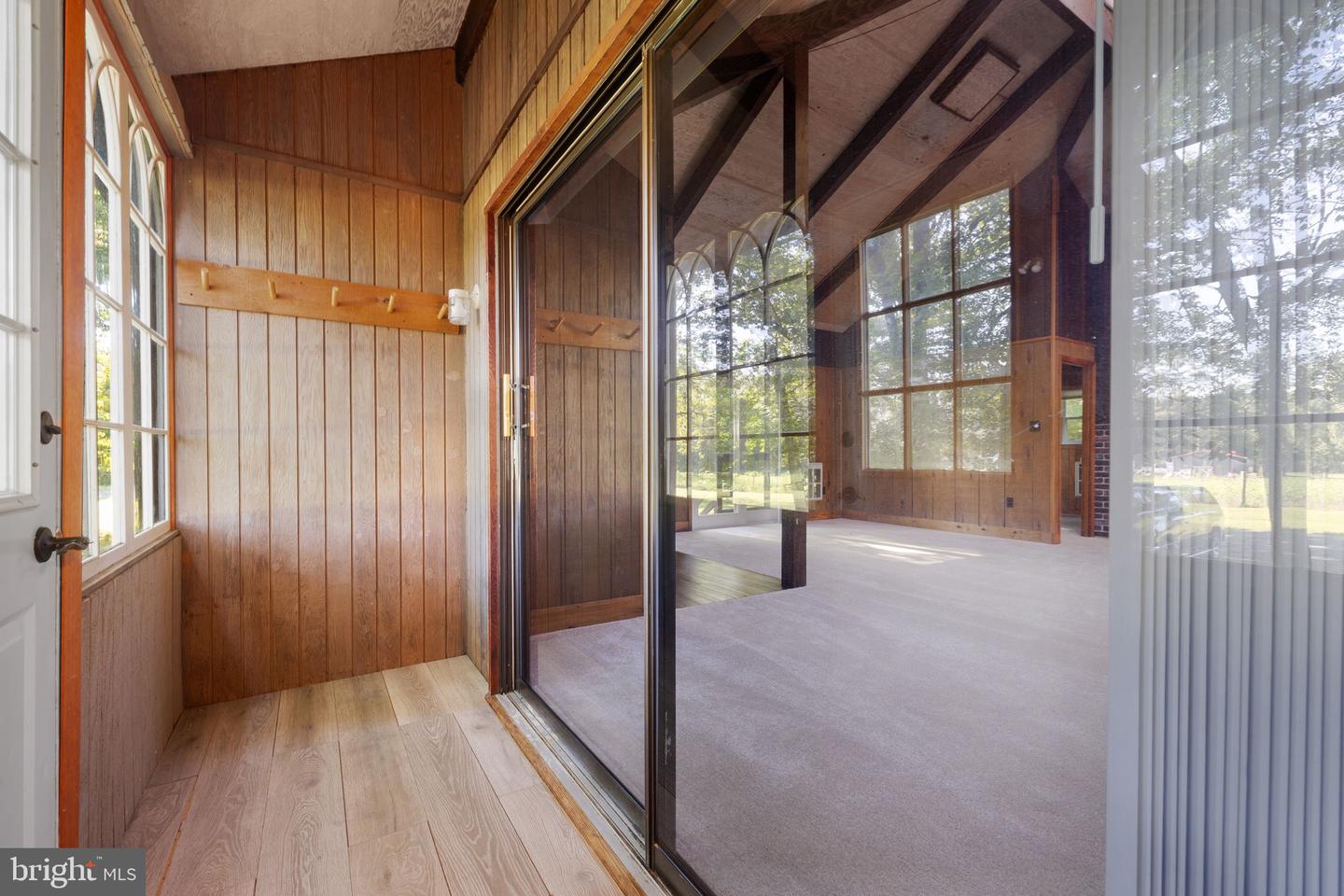 8297 Squires Ln Property Photo 32