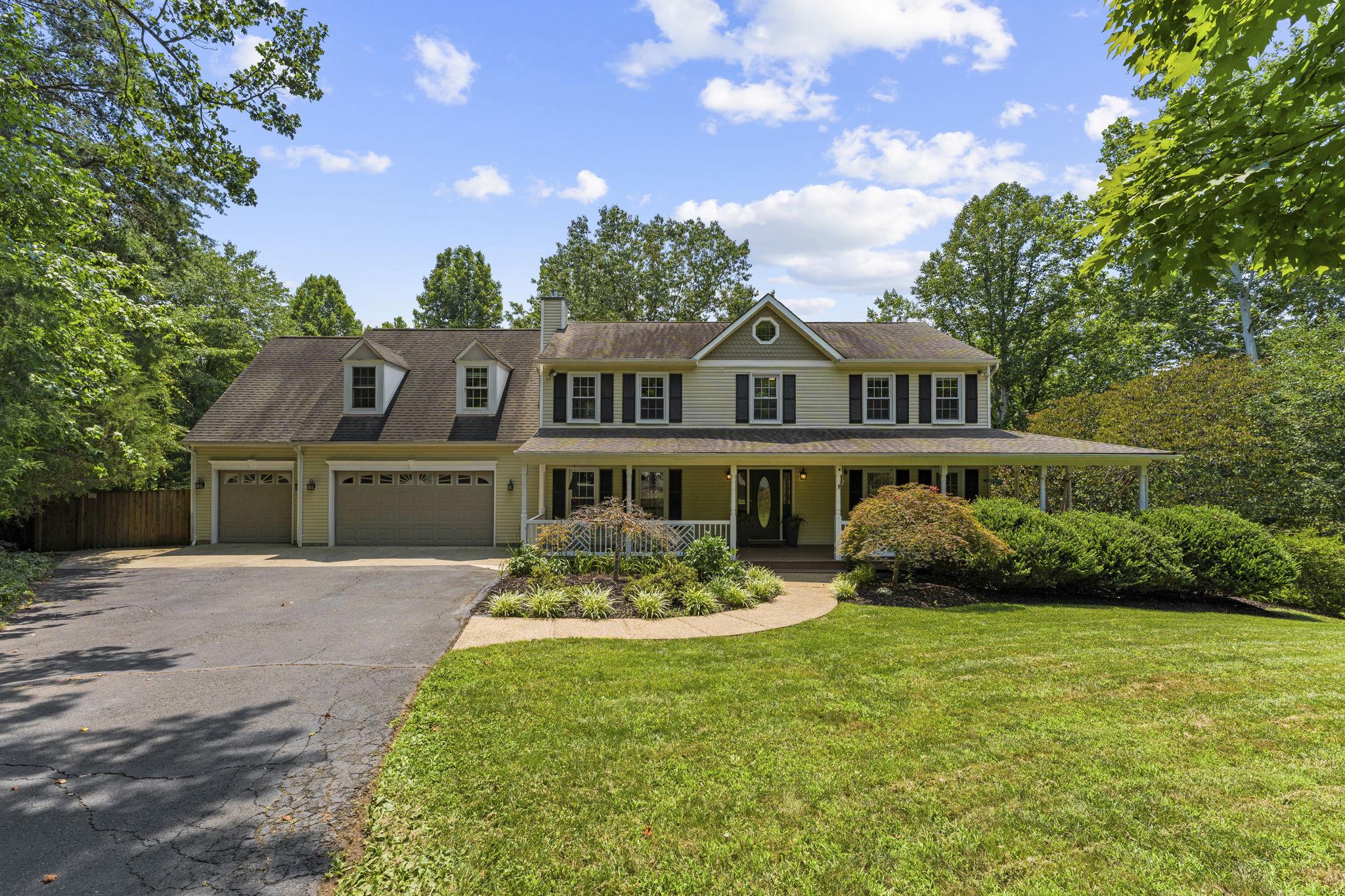 7154 Chesterfield Property Photo 3