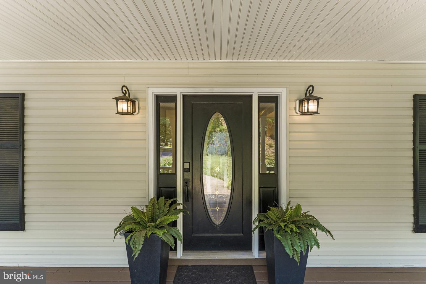 7154 Chesterfield Property Photo 5