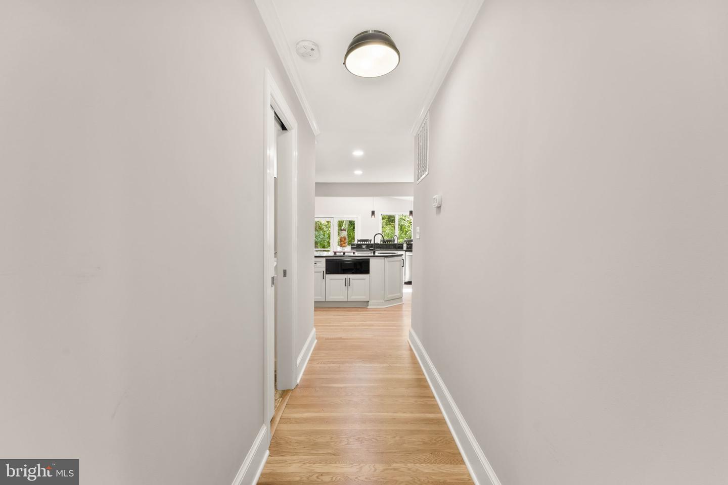 7154 Chesterfield Property Photo 28