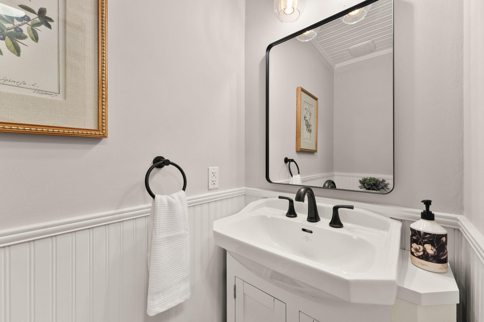 7154 Chesterfield Property Photo 29
