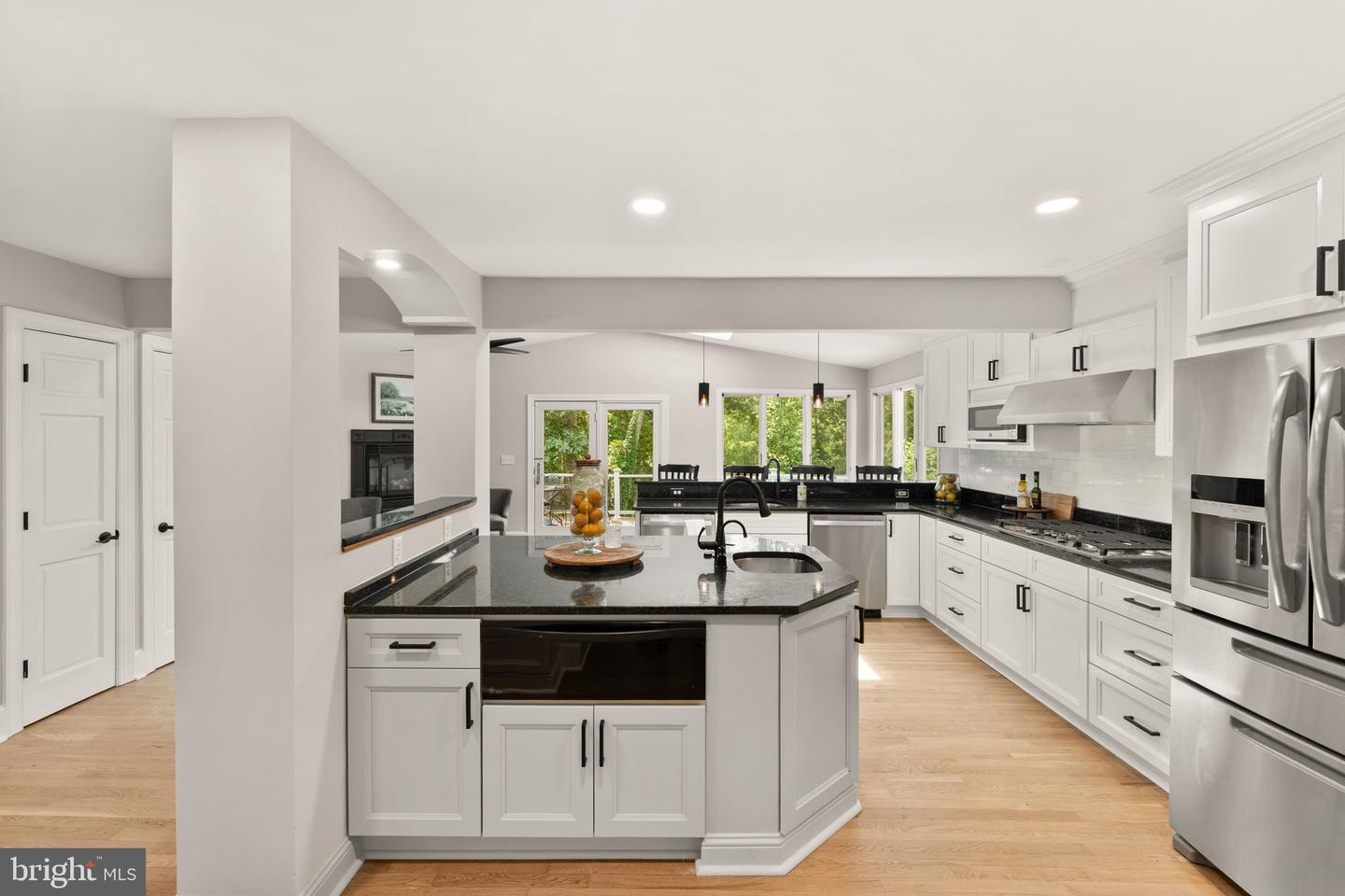 7154 Chesterfield Property Photo 32