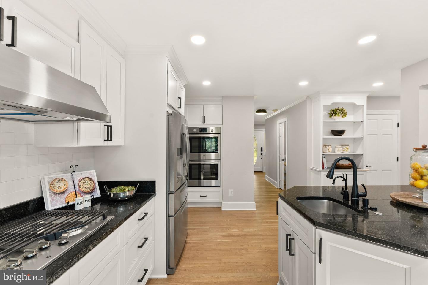 7154 Chesterfield Property Photo 35
