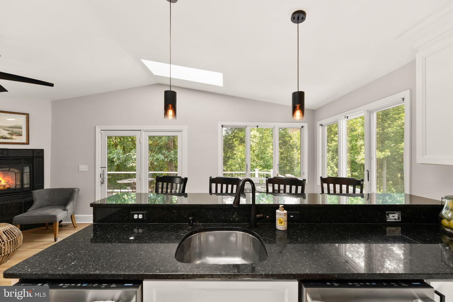 7154 Chesterfield Property Photo 37