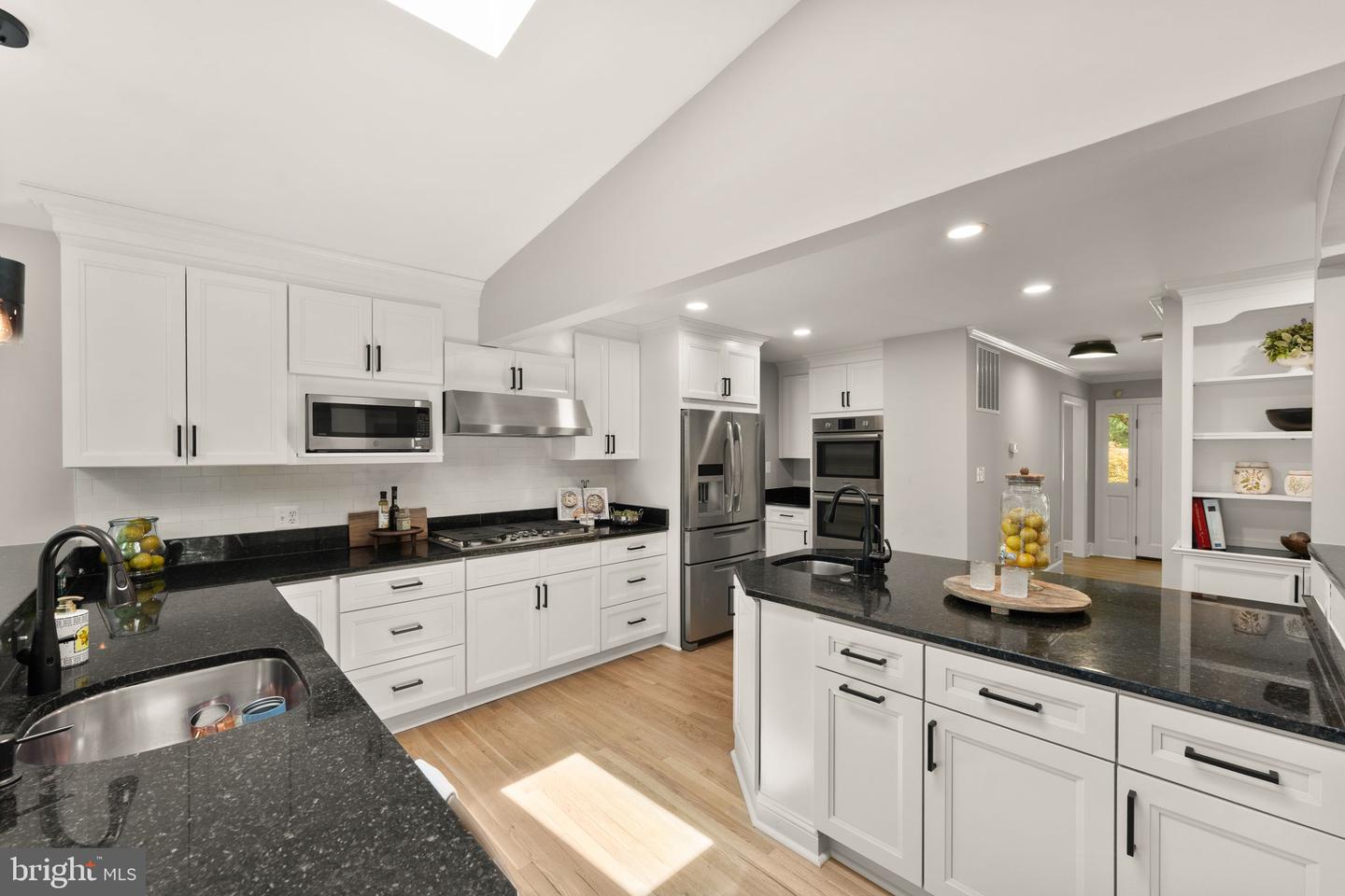 7154 Chesterfield Property Photo 39