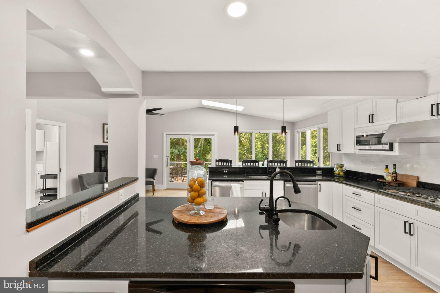 7154 Chesterfield Property Photo 40