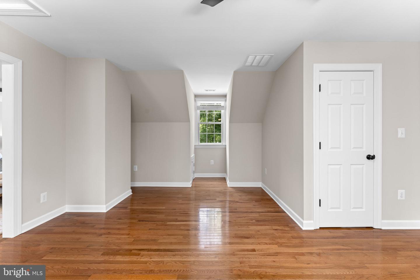 7154 Chesterfield Property Photo 76