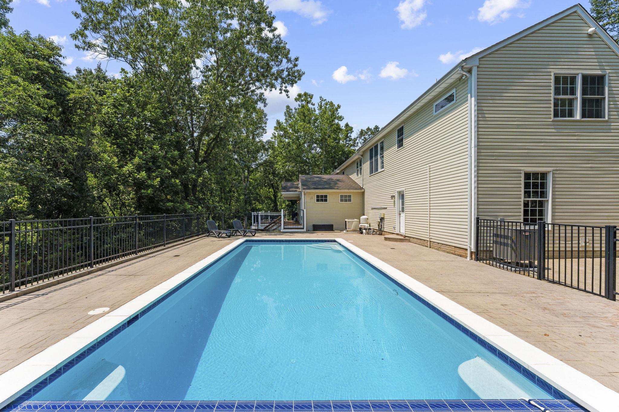 7154 Chesterfield Property Photo 113