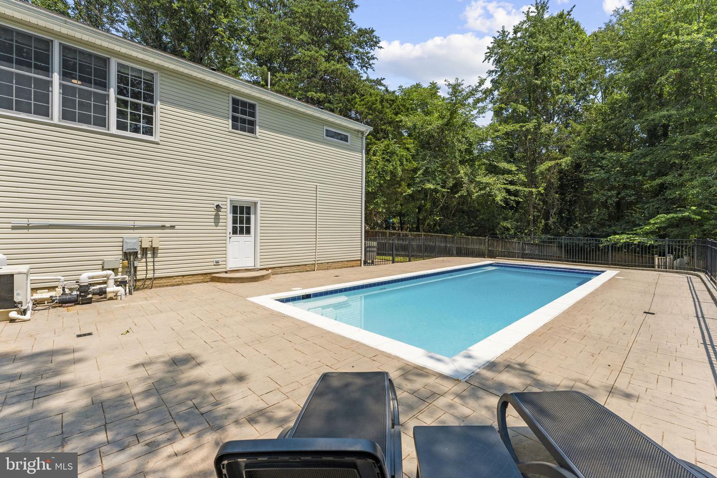7154 Chesterfield Property Photo 115