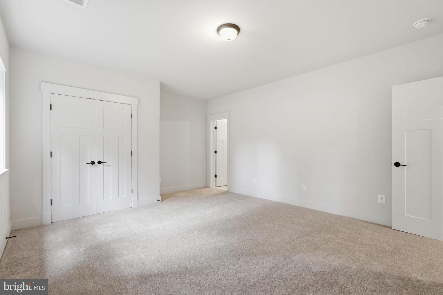 25 Fisher Ln Property Photo 17