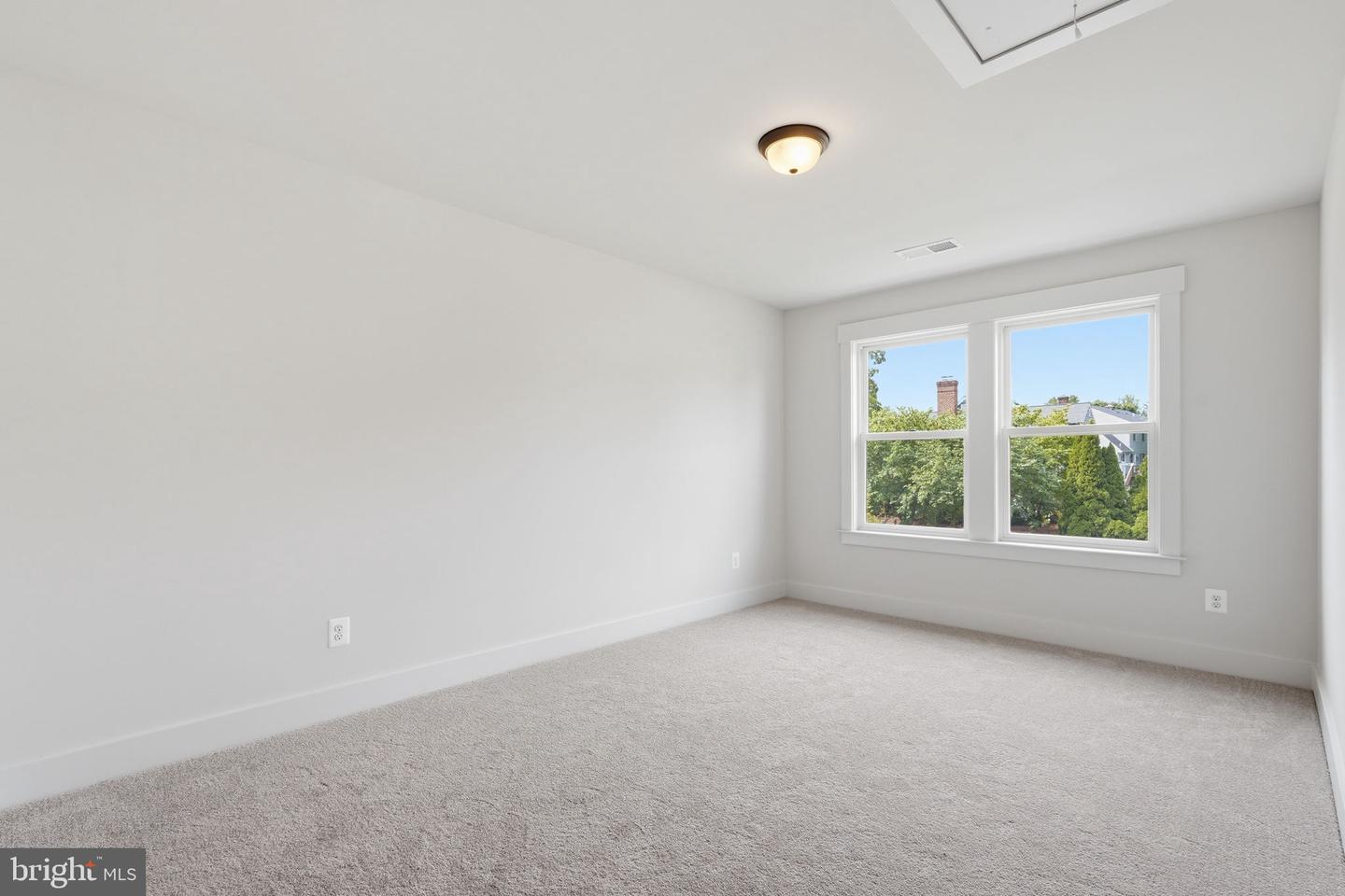 25 Fisher Ln Property Photo 21