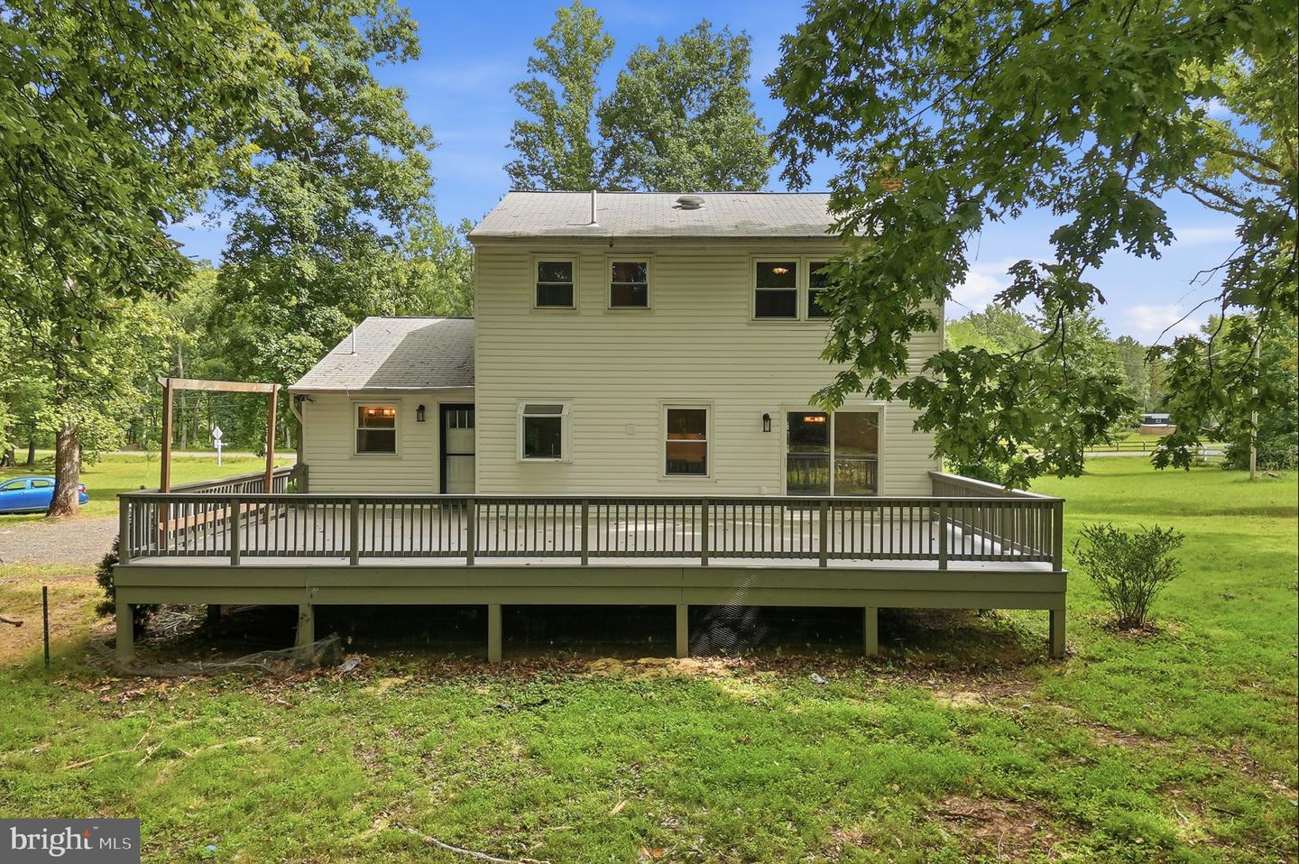 7238 Greenwich Rd Property Photo 5