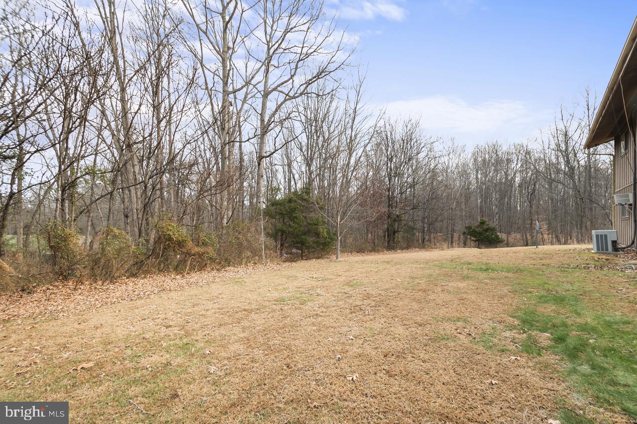 7389 Leeds Manor Rd Property Photo 10