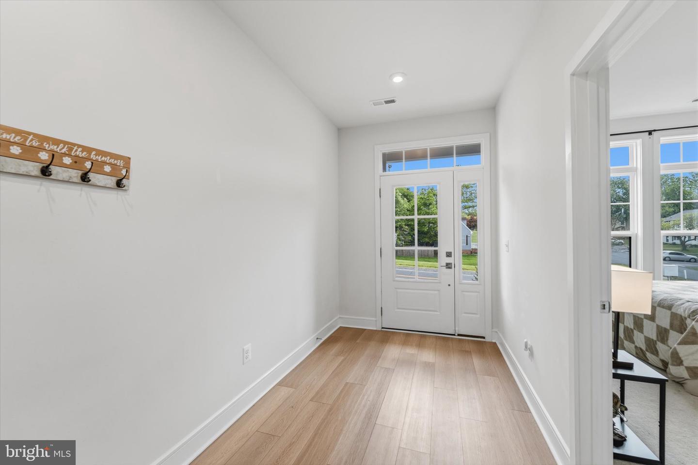4256 Frost St Property Photo 2