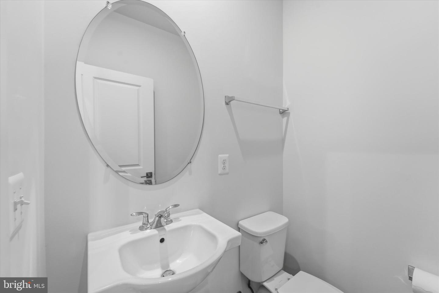 4256 Frost St Property Photo 12