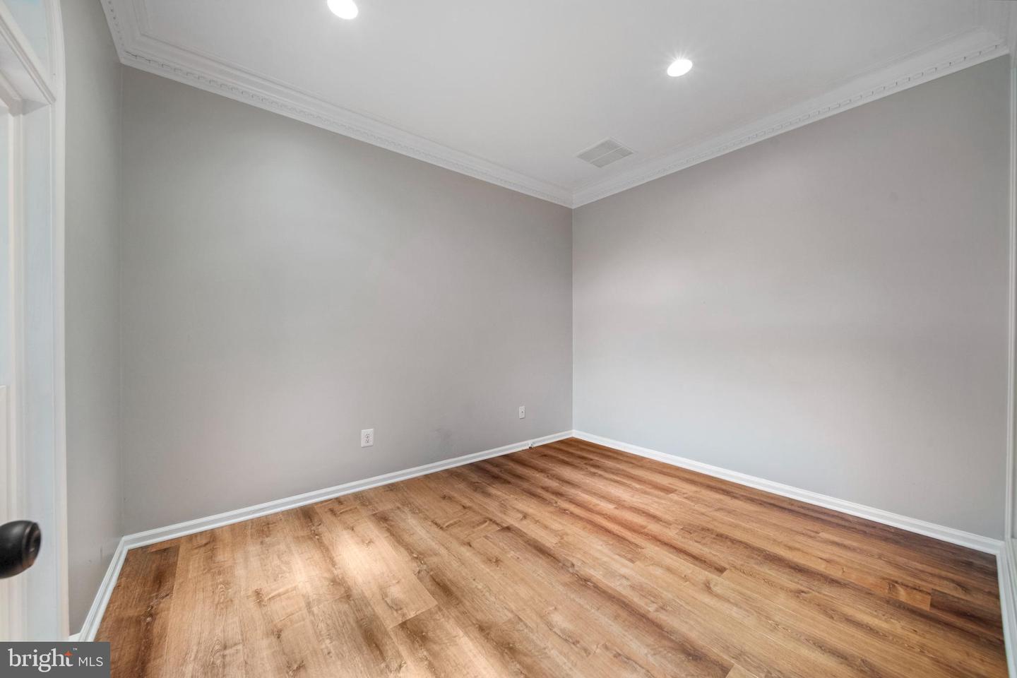 7203 Leeton Ct Property Photo 39