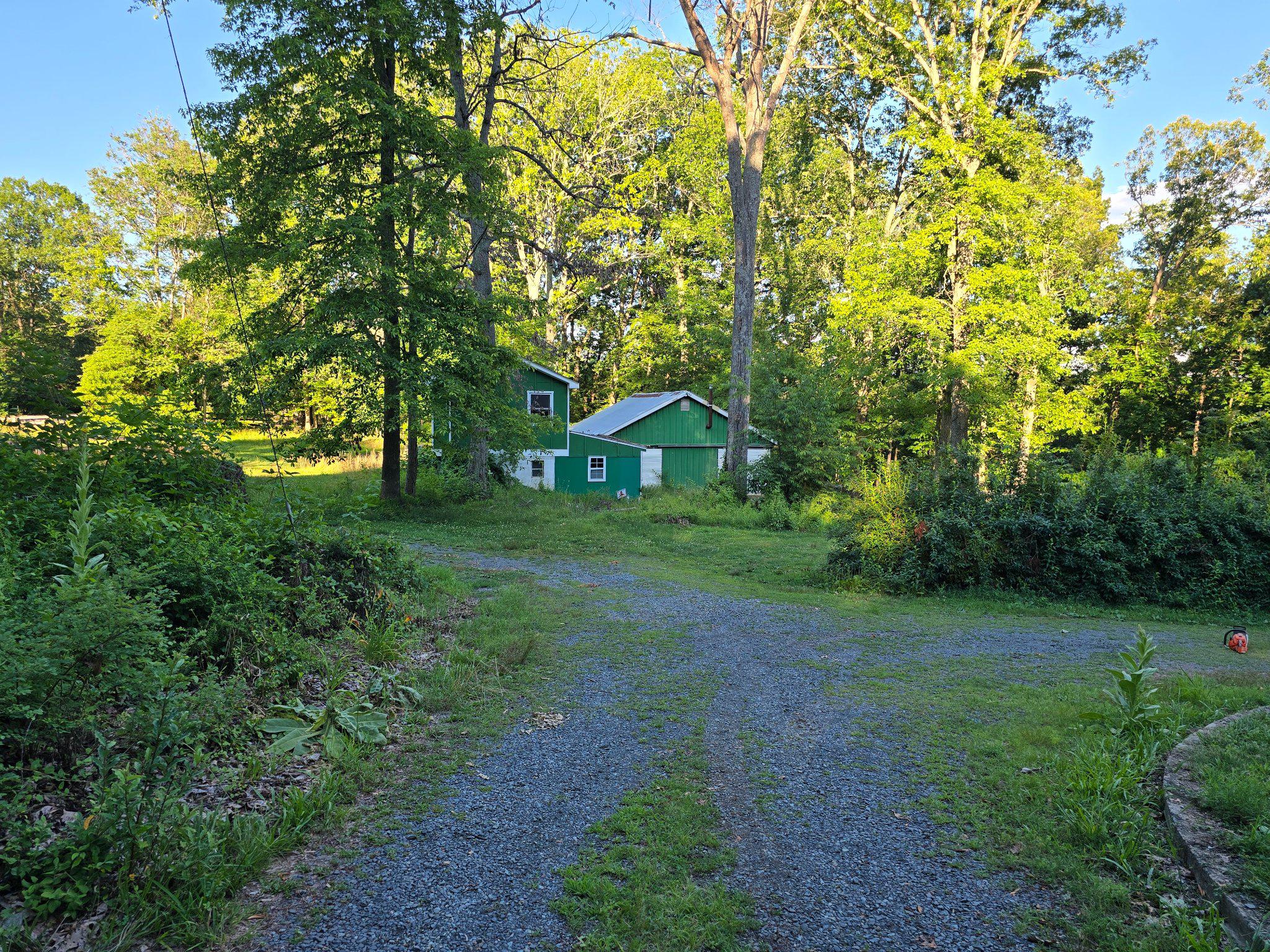 6301 Leeds Manor Property Photo 5