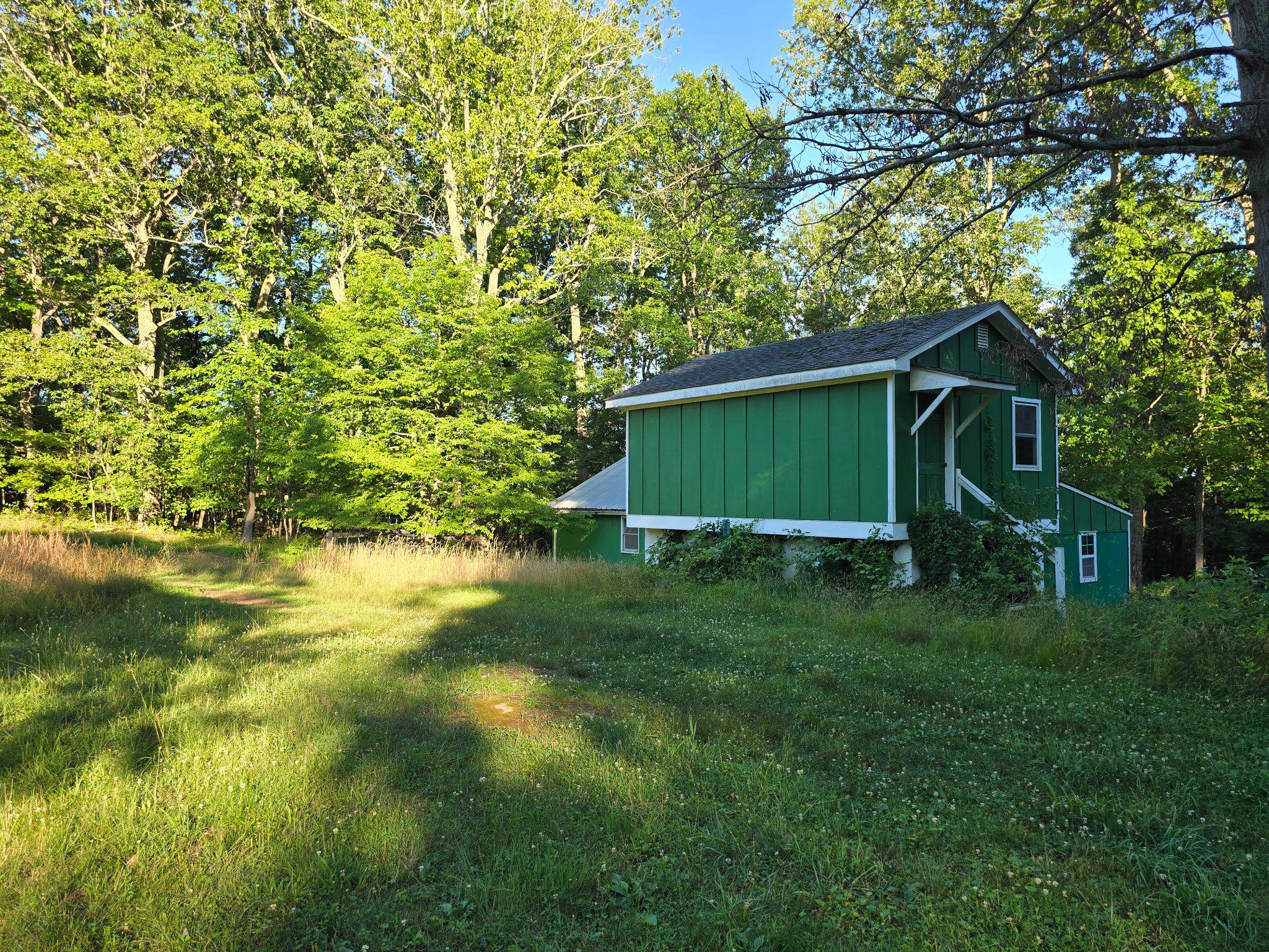 6301 Leeds Manor Property Photo 6