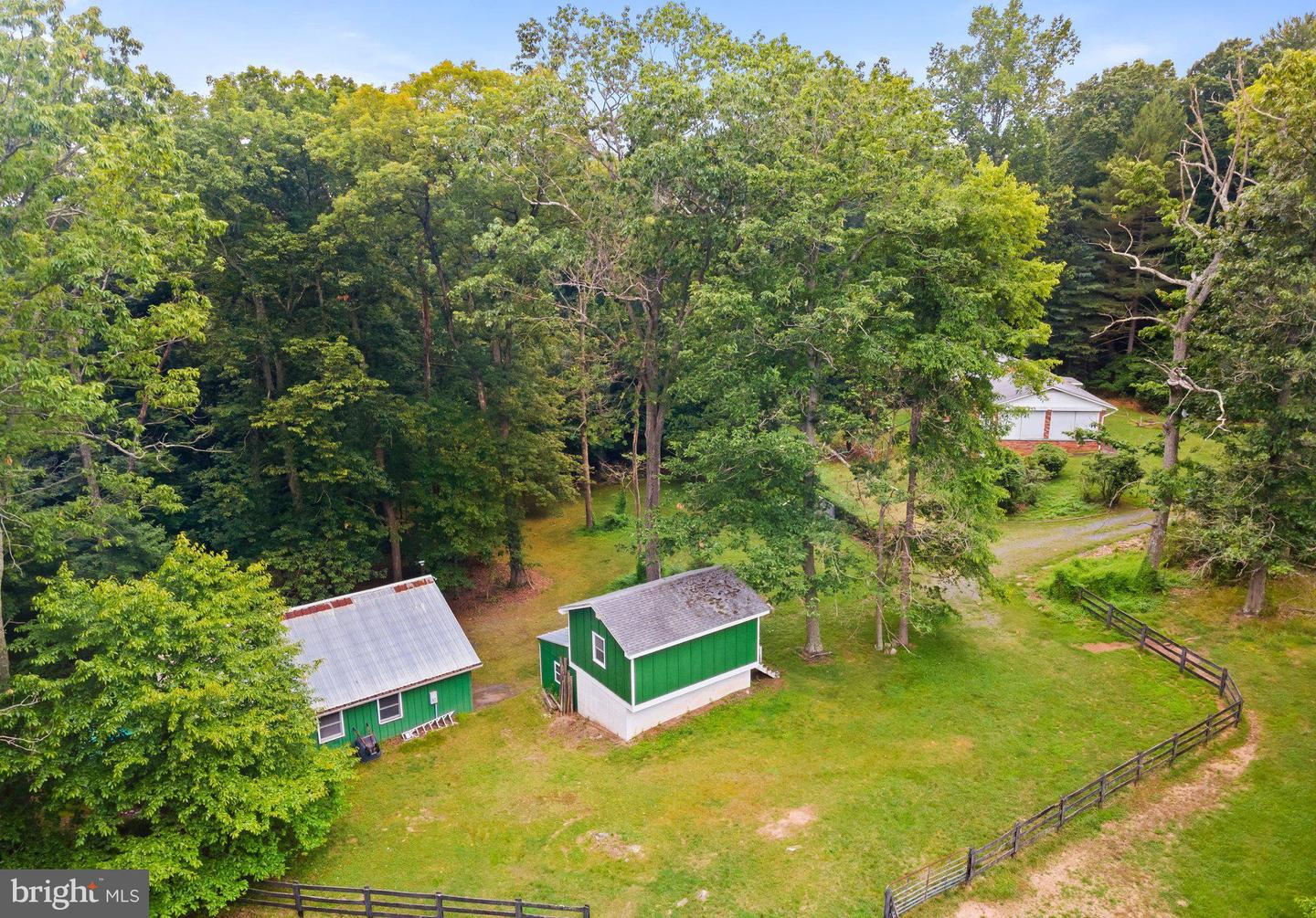 6301 Leeds Manor Property Photo 13