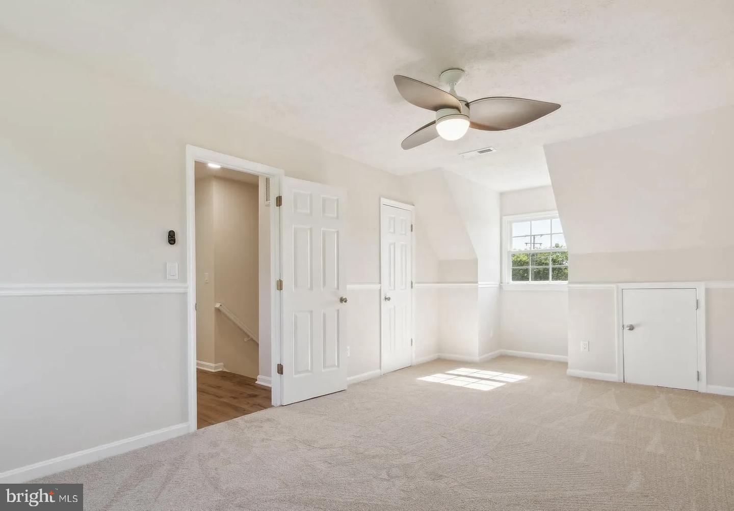 10847 Blake Ln Property Photo 4