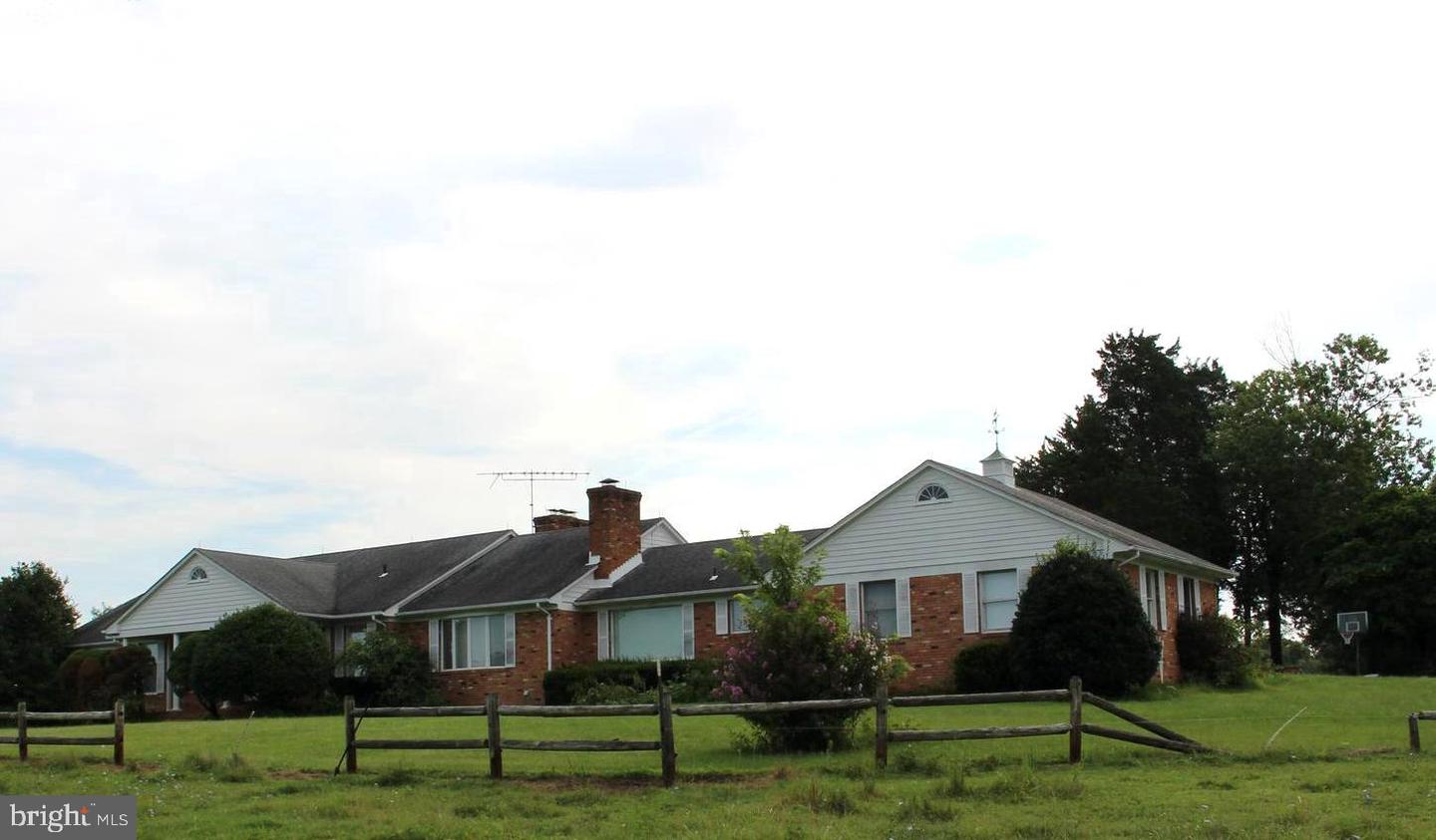 7787 Greenwich Rd Property Photo 1