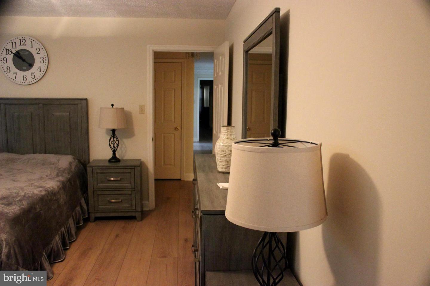 7787 Greenwich Rd Property Photo 22
