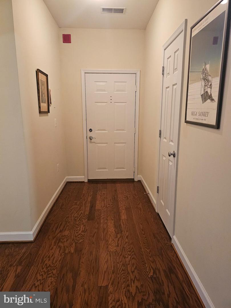 6161 Willow Pl #106 Property Photo 3