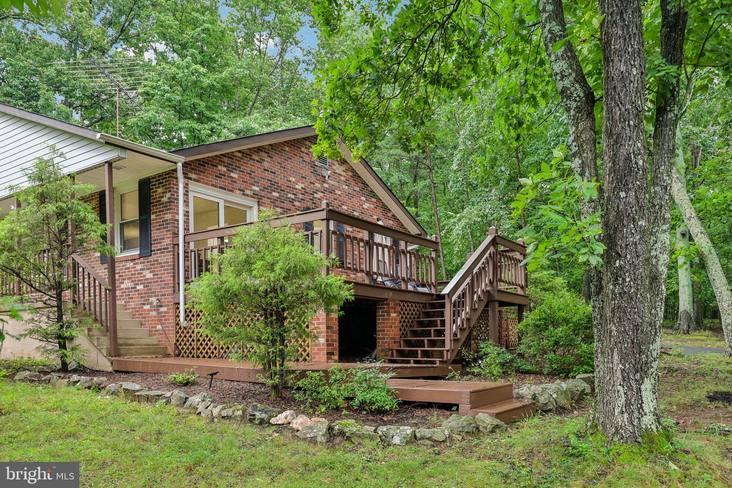 5250 Dapple Ln Property Photo 2