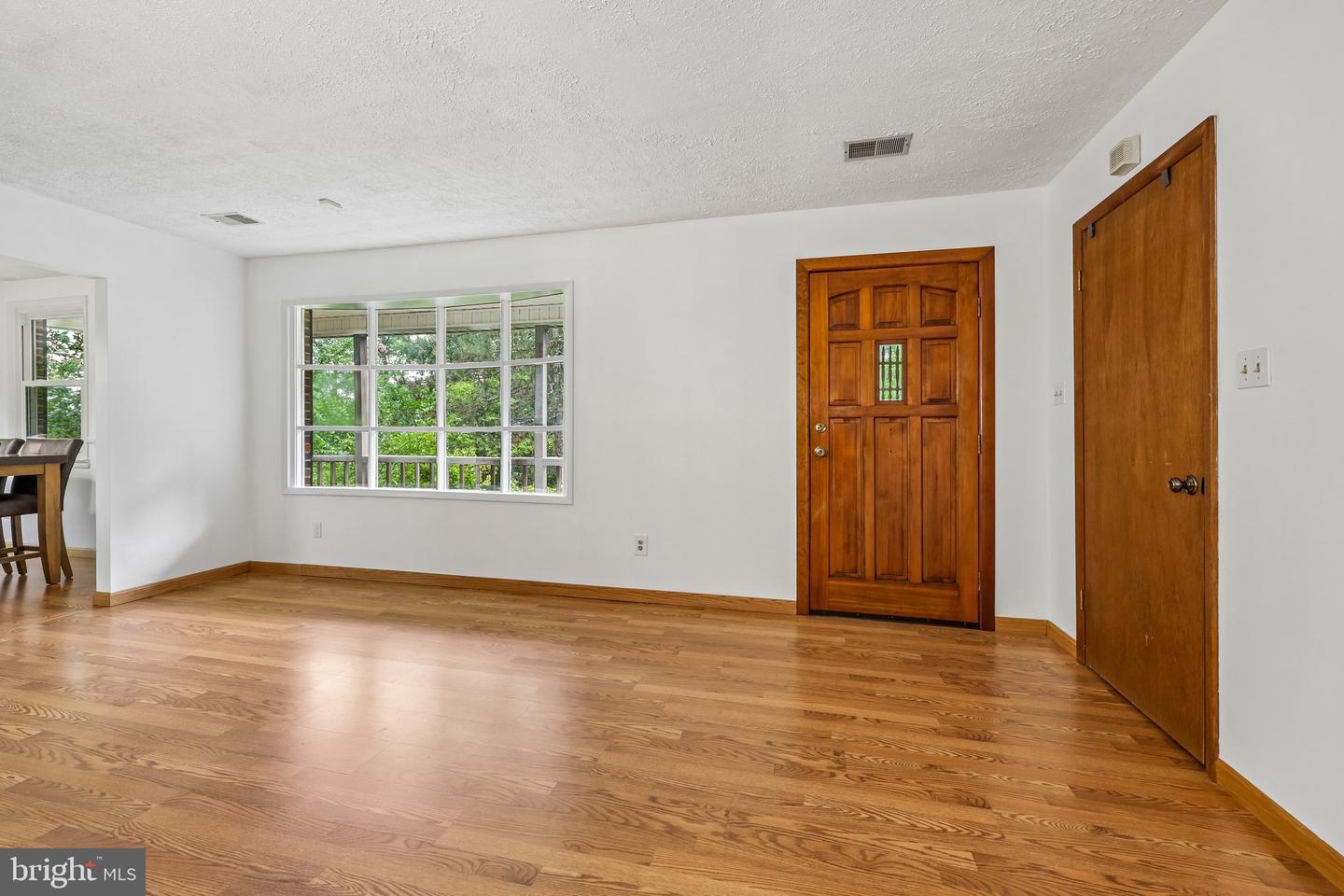 5250 Dapple Ln Property Photo 6