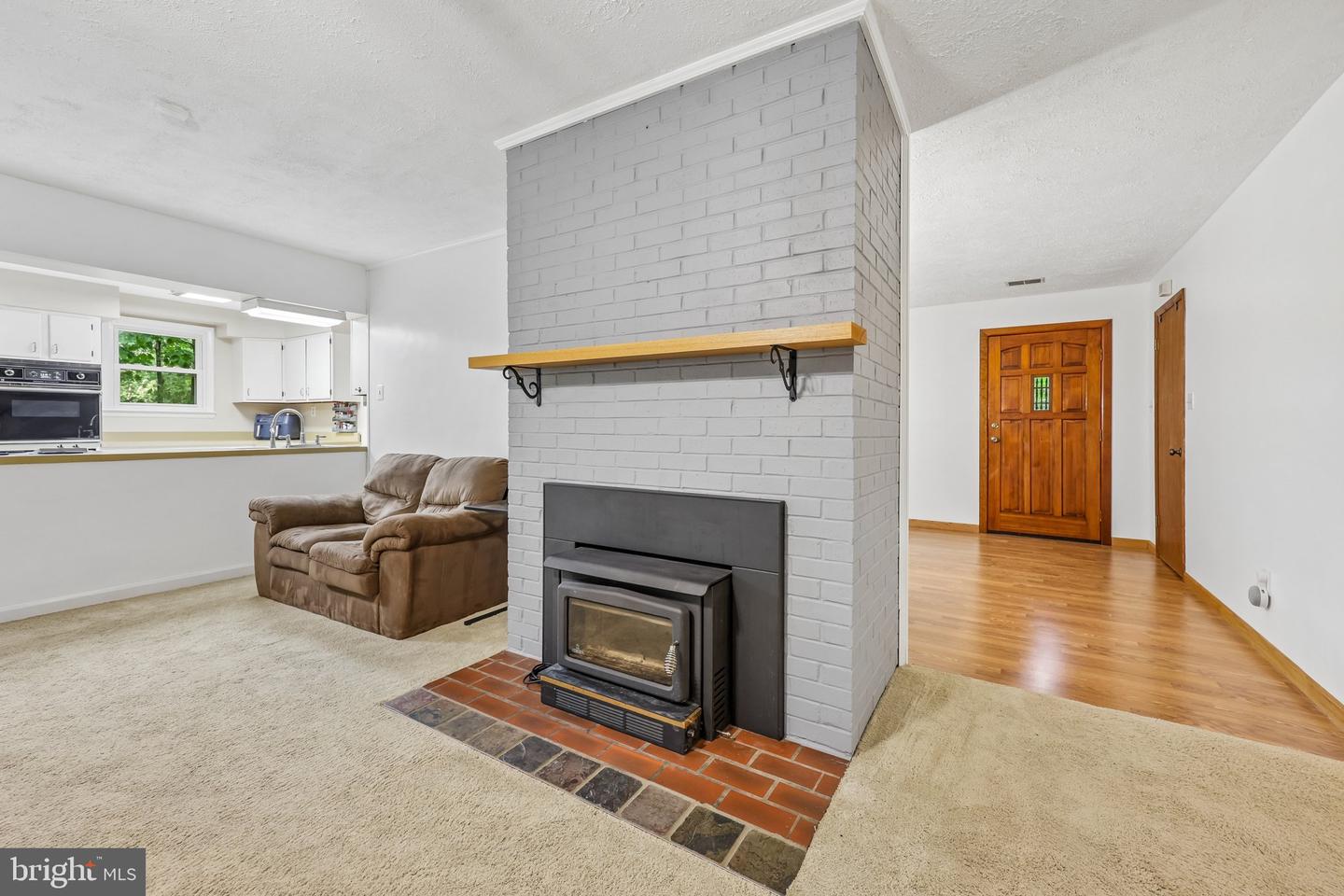 5250 Dapple Ln Property Photo 7