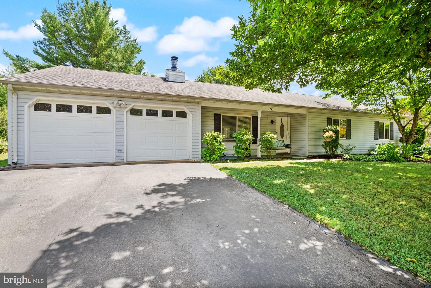 7471 Cedar Knolls Dr Property Photo 1