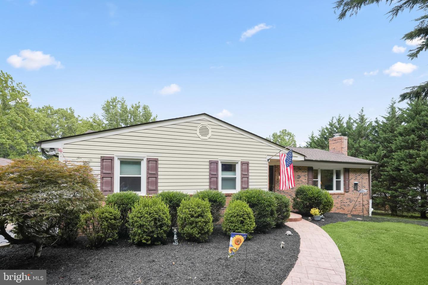 7079 RILEY RD