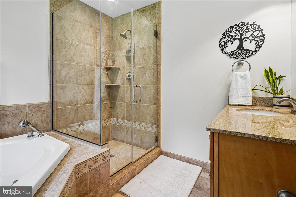 4742 Greene Love Ln Property Photo 53
