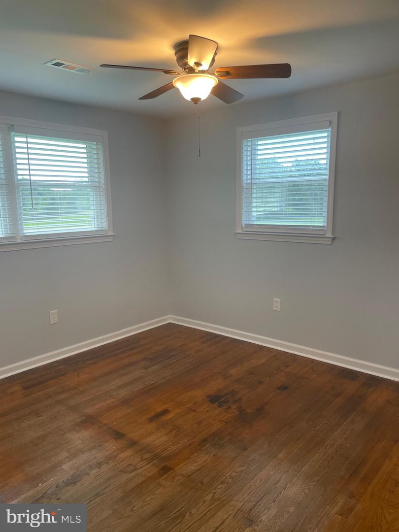 7364 Botha Rd Property Photo 6