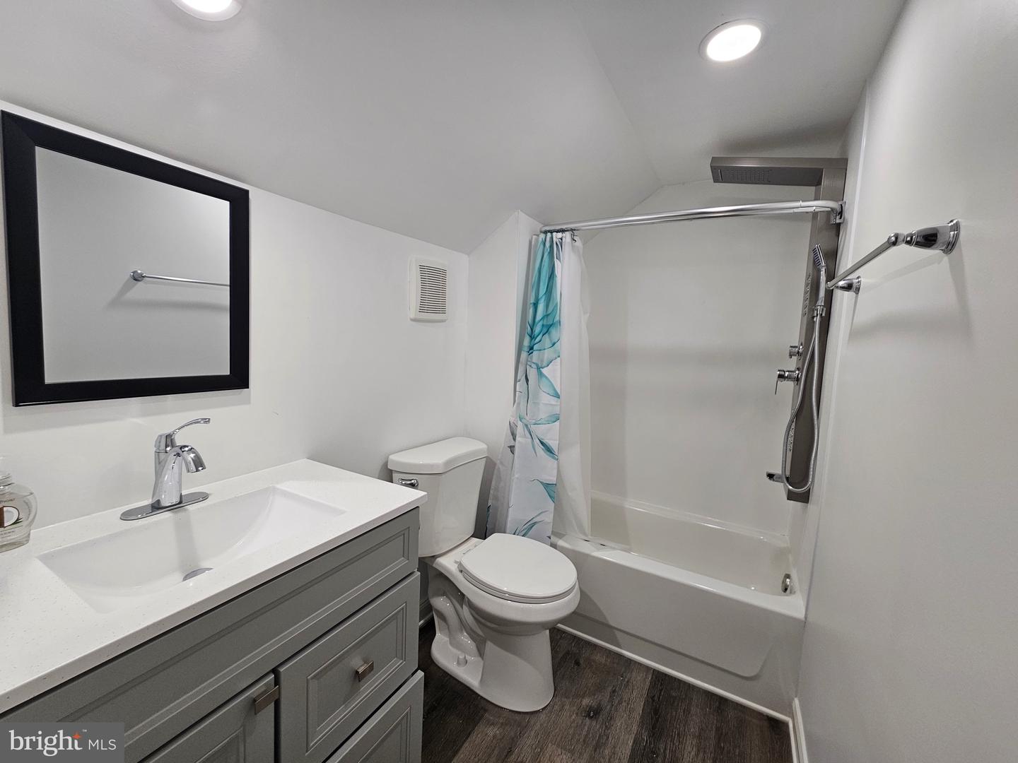 6793 Beach Rd Property Photo 7