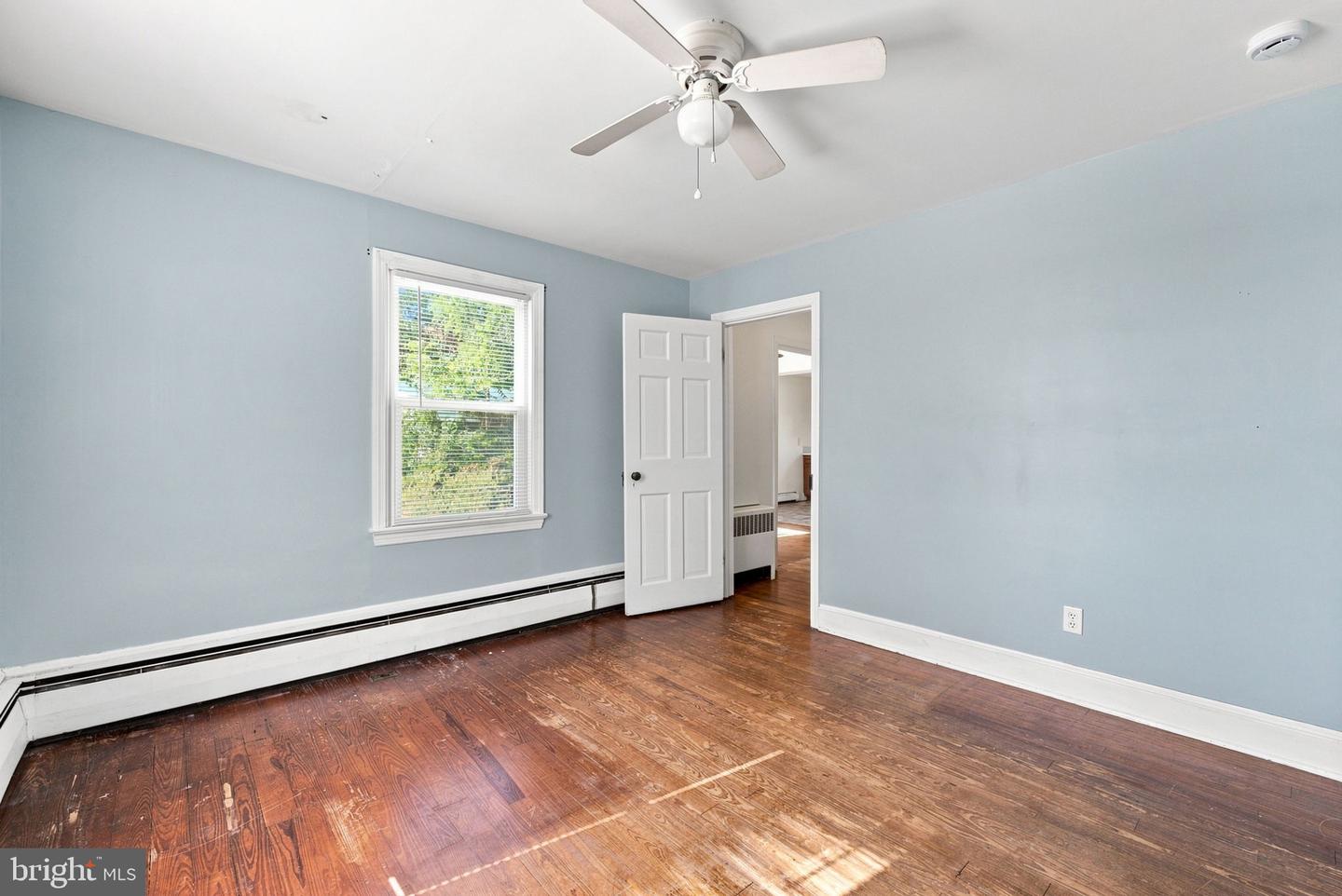 4400 Scotts Rd Property Photo 8