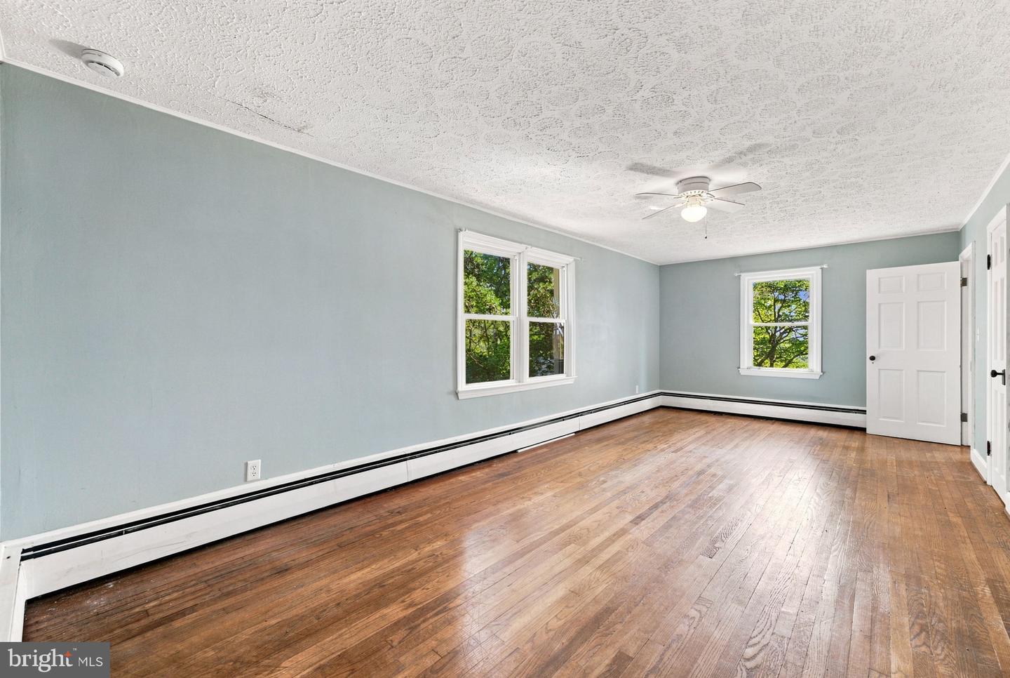 4400 Scotts Rd Property Photo 16