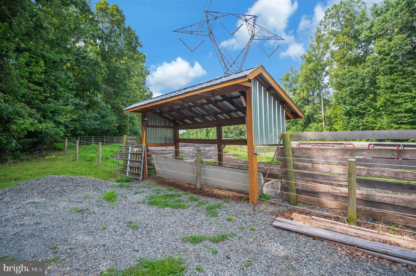 5099 Courtneys Corner Rd Property Photo 18