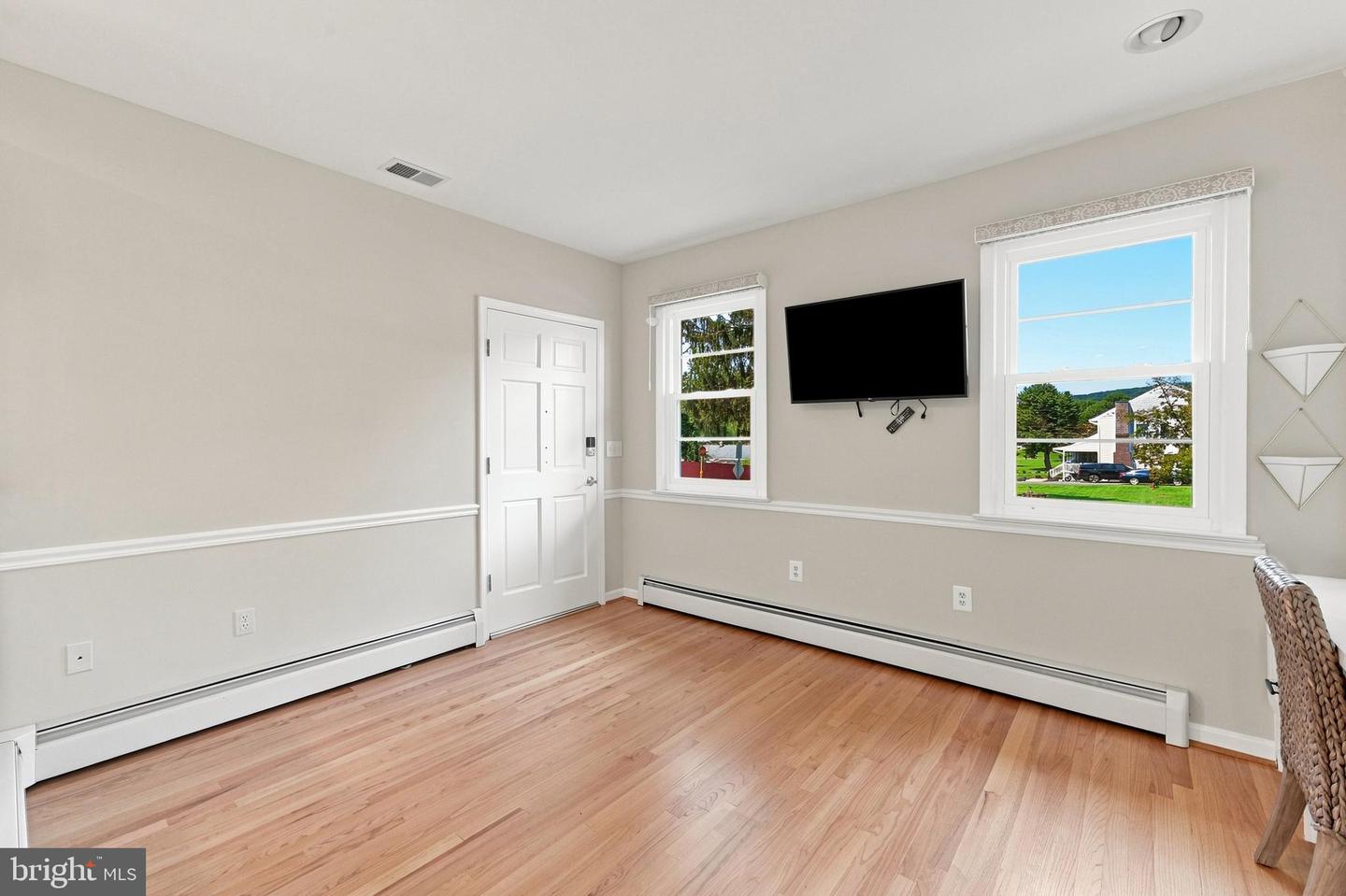 193 Dover Rd Property Photo 14