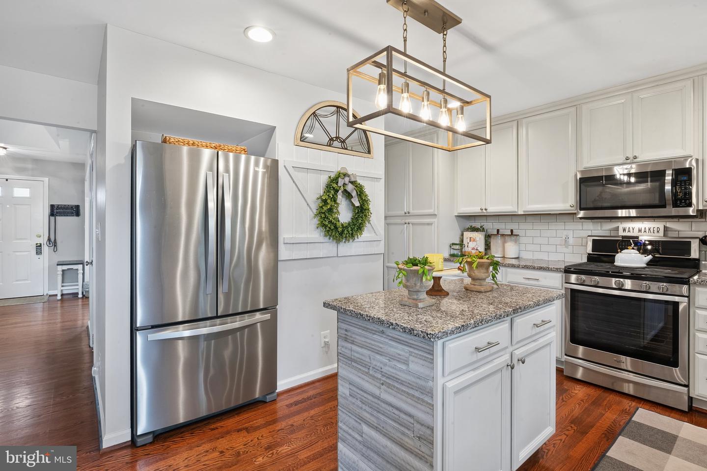 6517 Beechnut Cir Property Photo 4