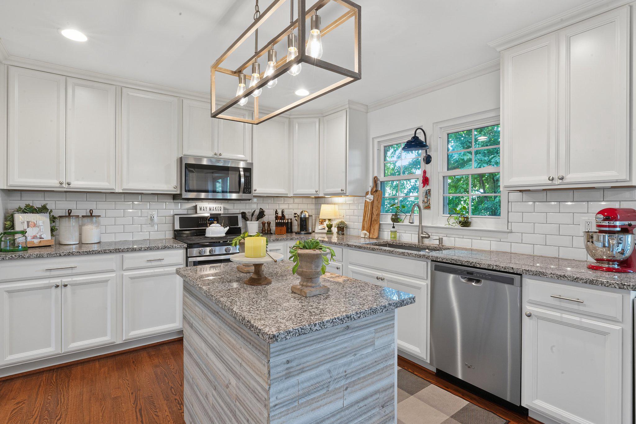 6517 Beechnut Cir Property Photo 6