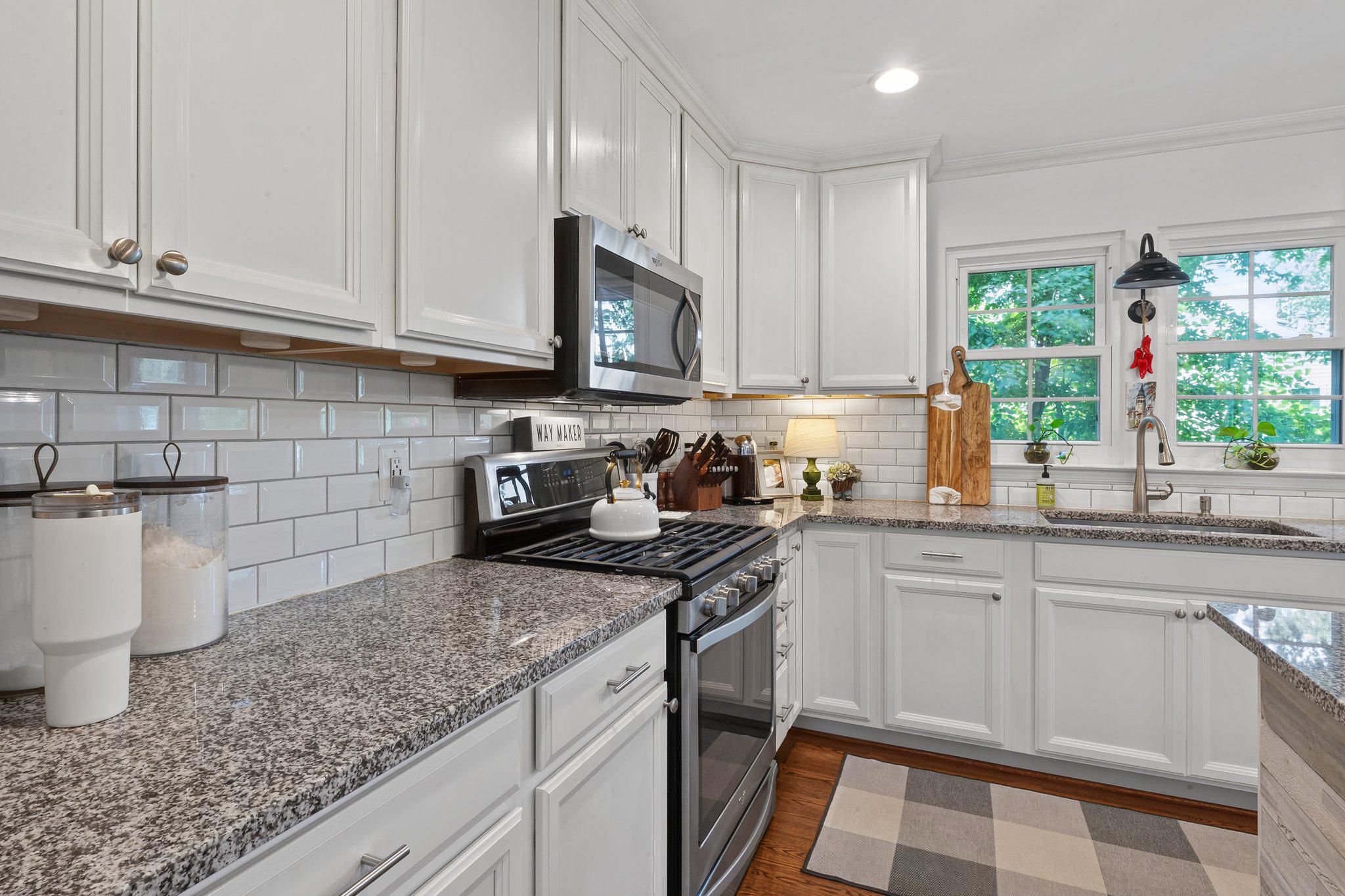 6517 Beechnut Cir Property Photo 8