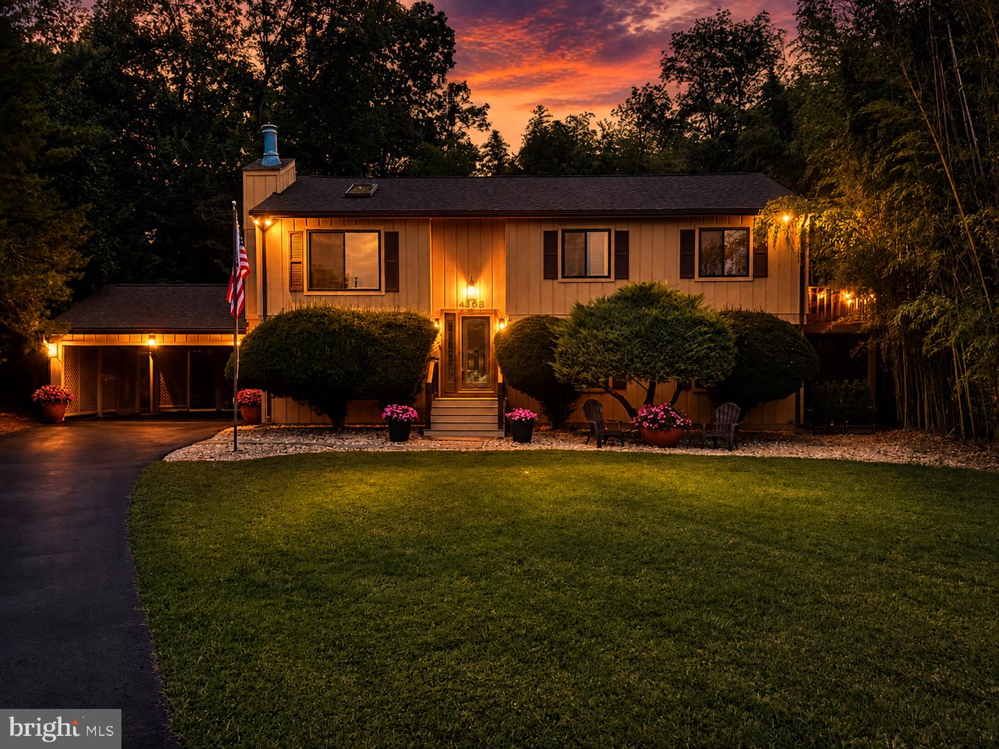 4368 Sunset Ct Property Photo 8