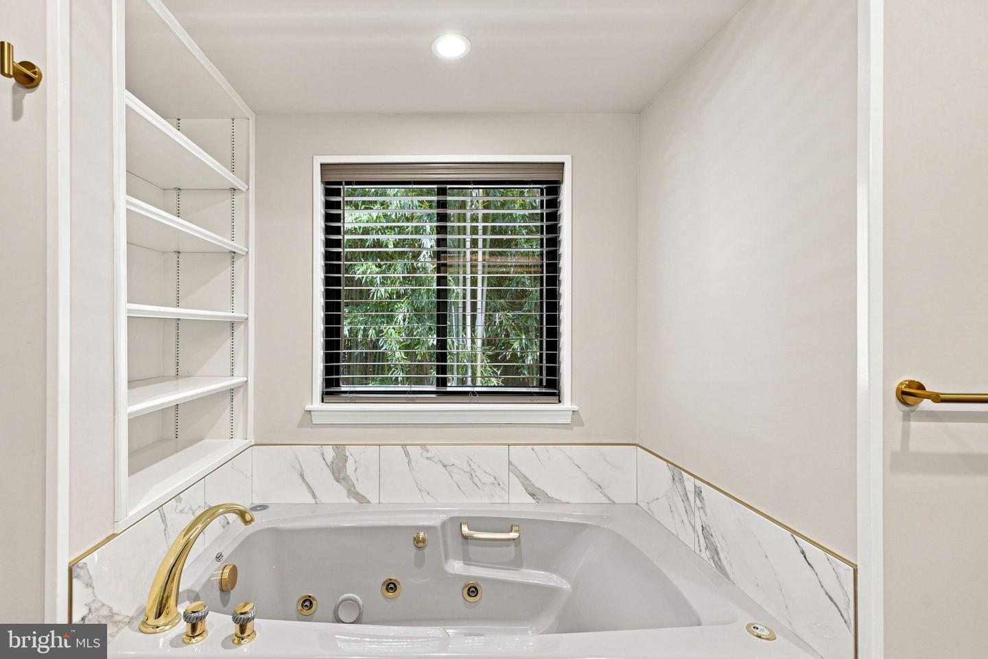 4368 Sunset Ct Property Photo 41