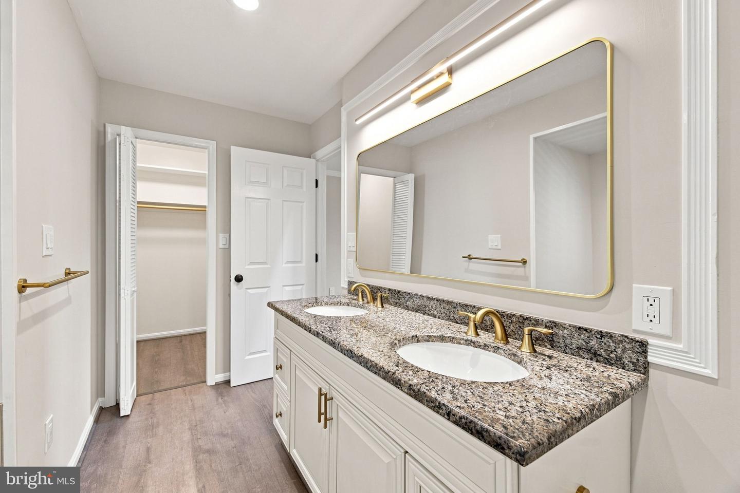 4368 Sunset Ct Property Photo 42