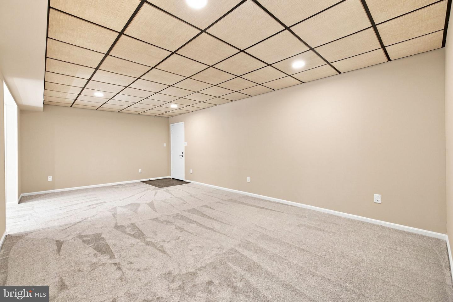 4368 Sunset Ct Property Photo 49