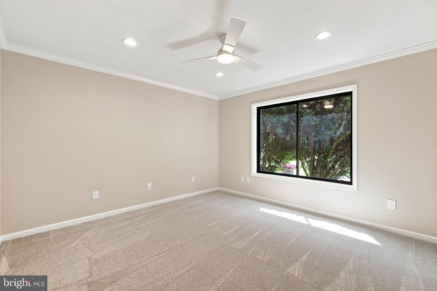 4368 Sunset Ct Property Photo 54