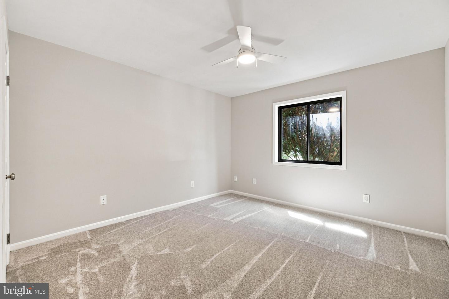 4368 Sunset Ct Property Photo 60